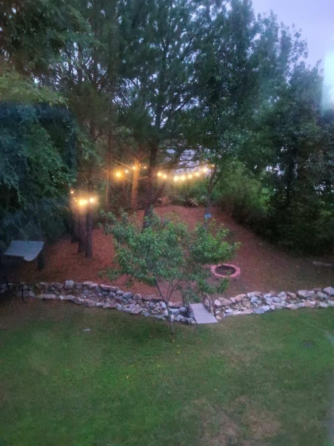 Captivating Home Near Downtown Atl Conley Ngoại thất bức ảnh